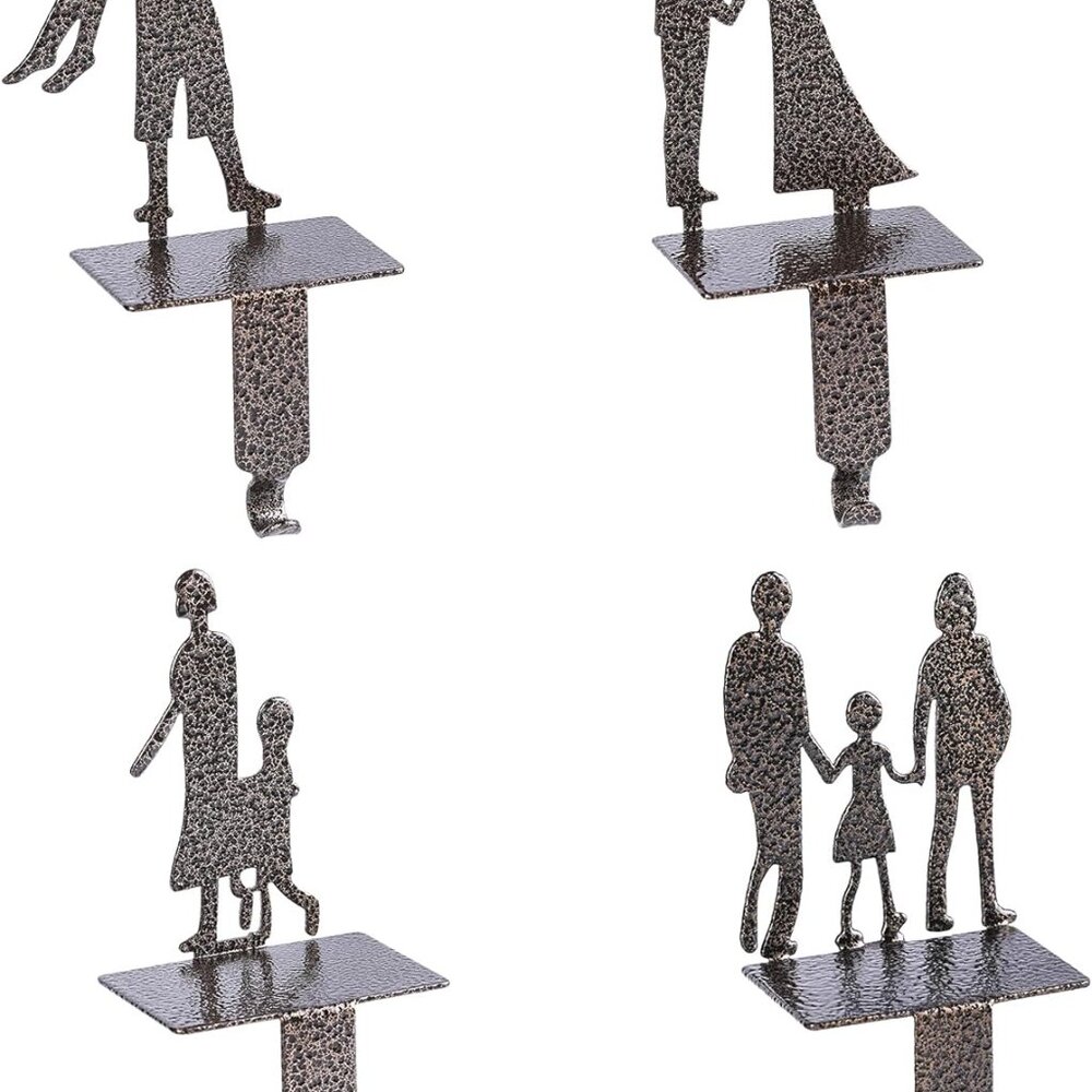 KUZOO 4 PACK HOLIDAY FAMILY CHRISTMAS STOCKING HANGERS/ HOOKS - BRAND NEW